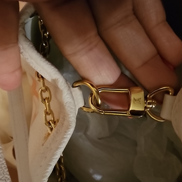 🔥RARE🔥Limited Edition Louis Vuitton Empreinte Summer Bag - Picture 12 of 14